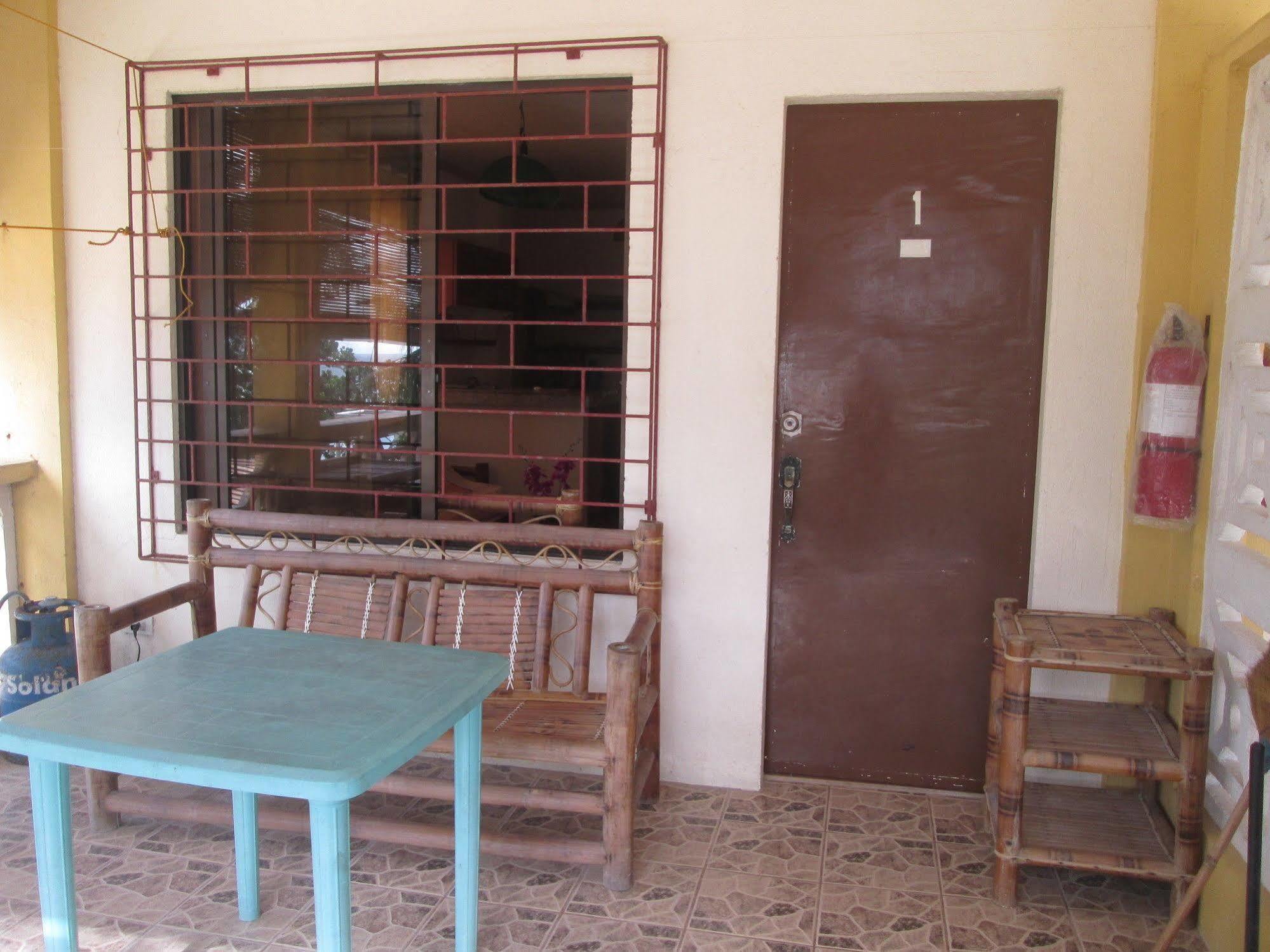 Hotel Sulu Plaza à Manoc-Manoc Extérieur photo