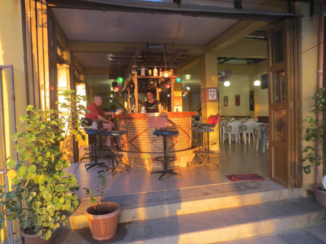 Hotel Sulu Plaza à Manoc-Manoc Extérieur photo